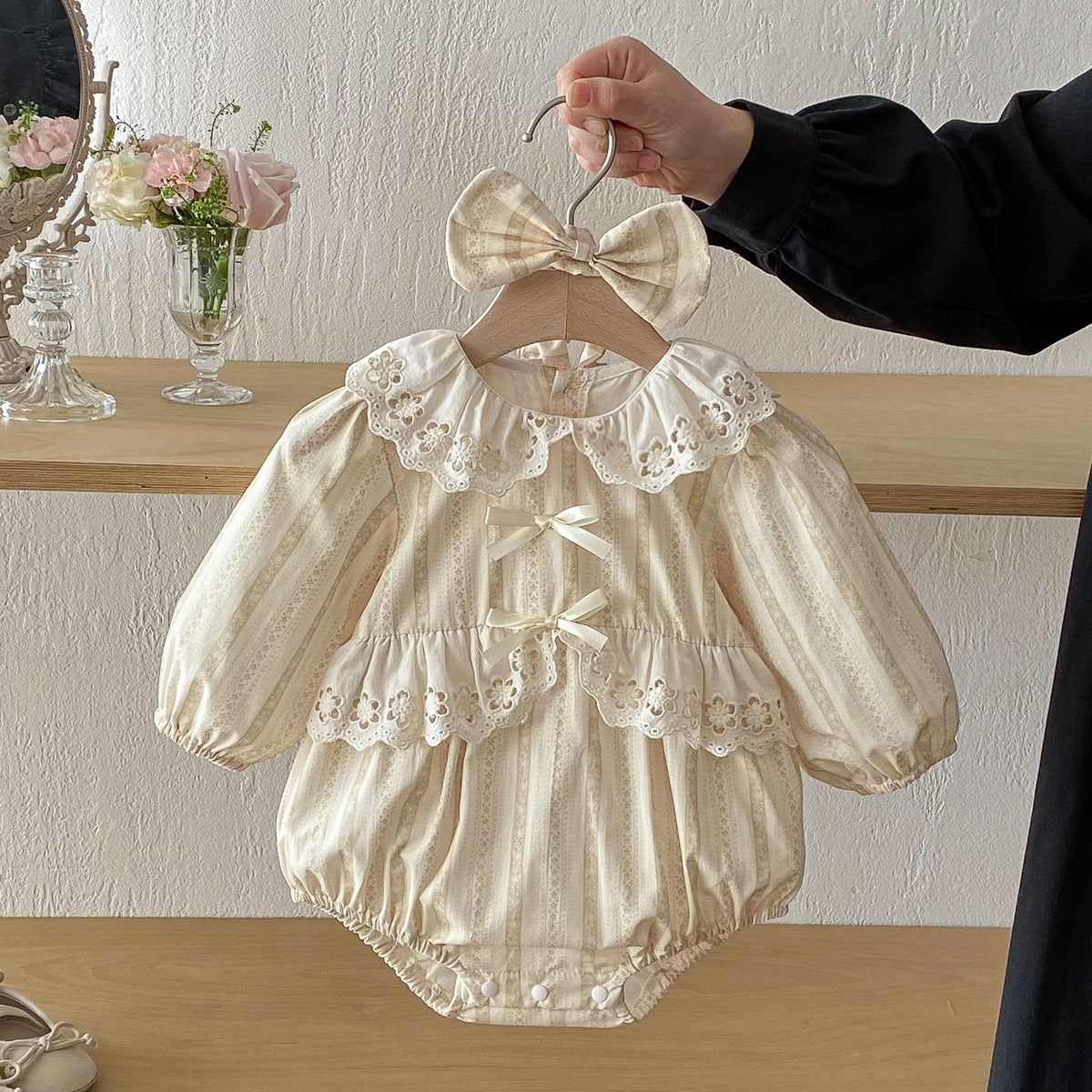 （In Production）Sisters Baby Lace Collar Ruffle Dress&Romper