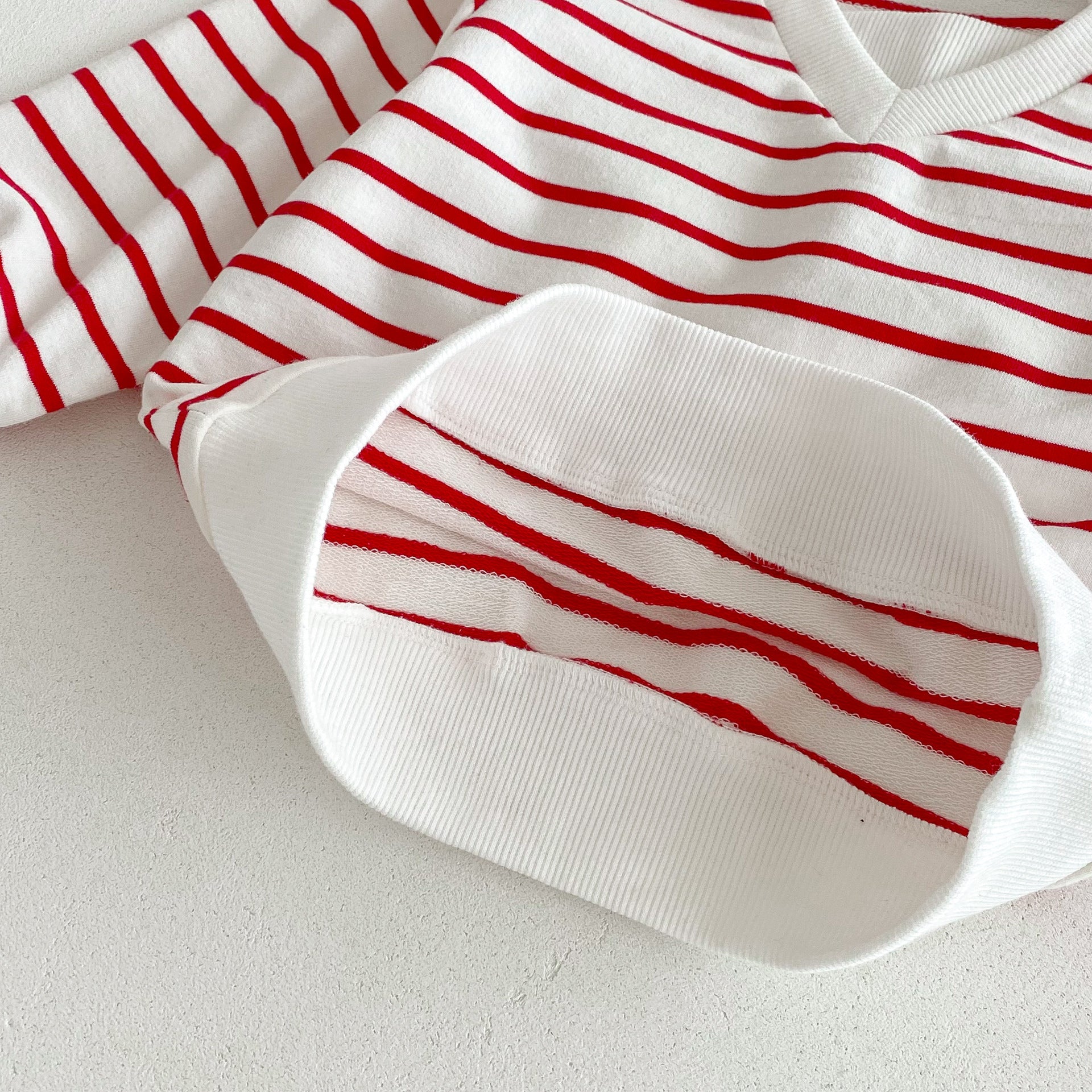（Pre Order 2 Weeks）Unisex Fall Stripe Sweatshirt