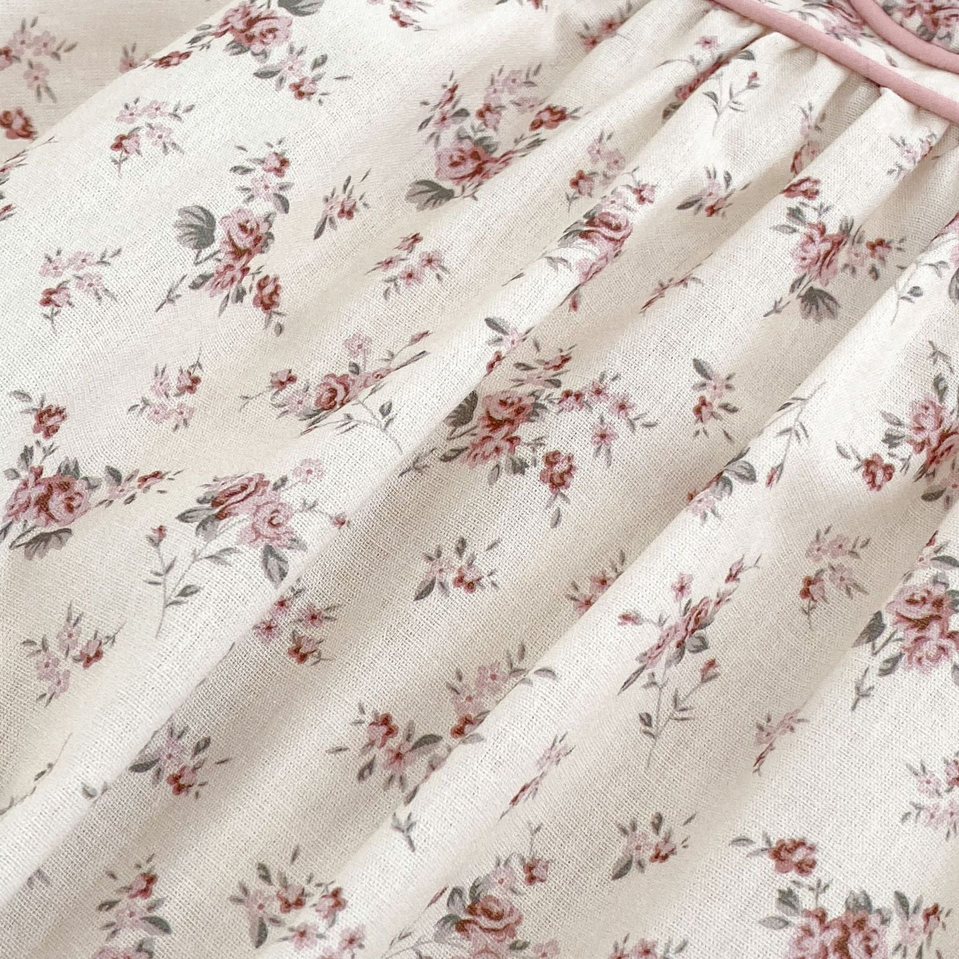 （In Production）Girls Fall Rose Print Baby Collar Romper