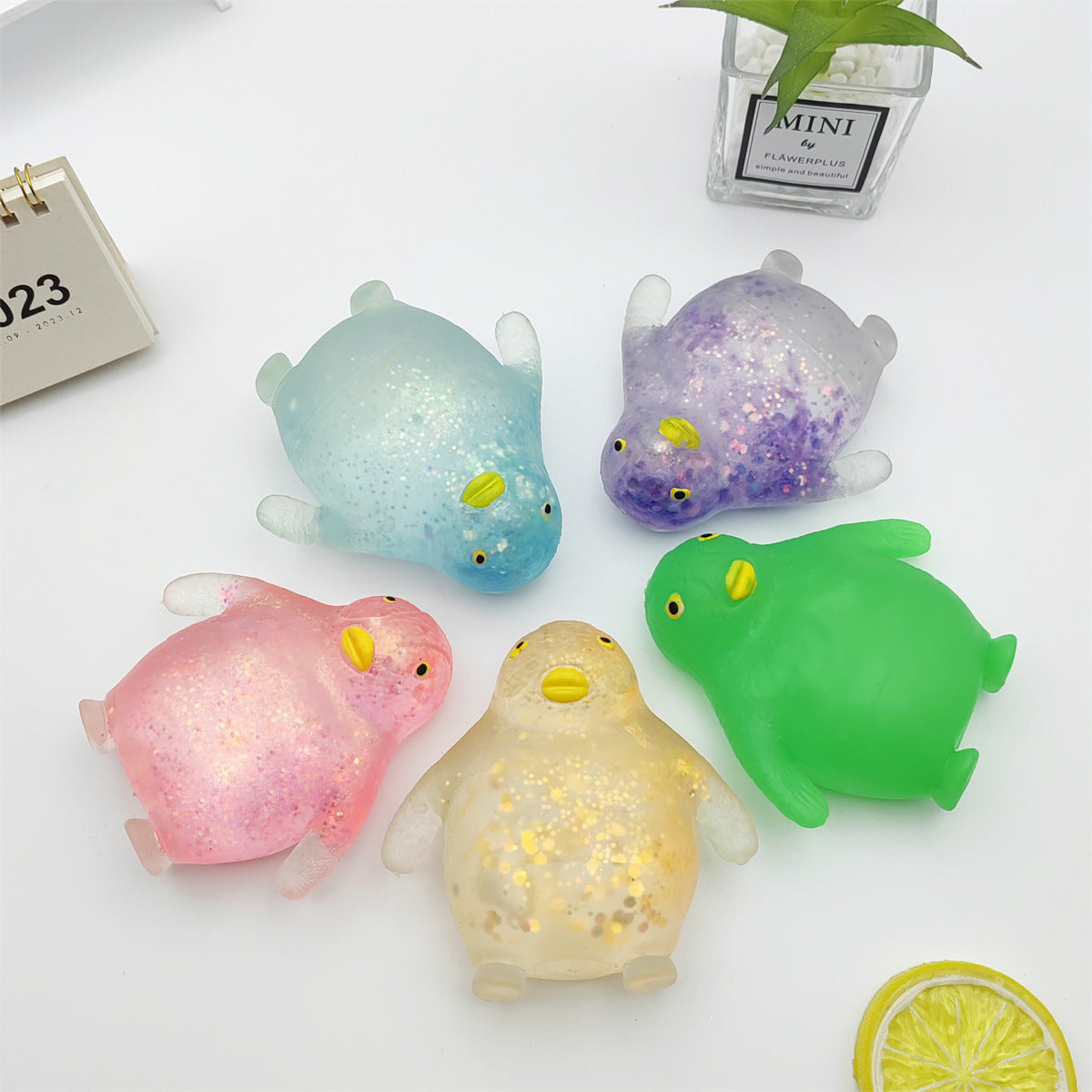 （Pre Order）Squishy Squeeze Glitter Seaside Toy