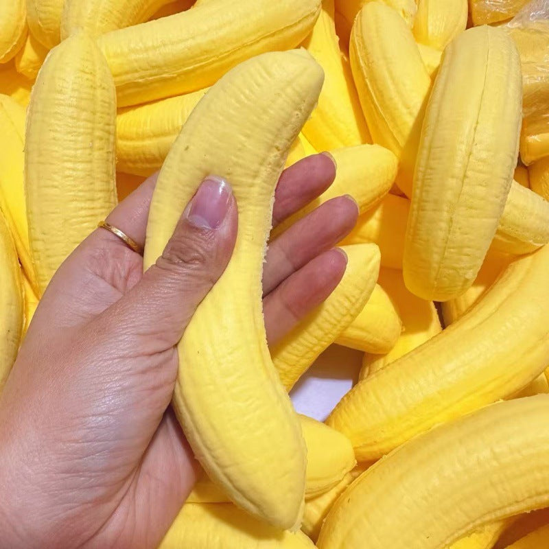 （Pre Order）Squeeze Banana Toy