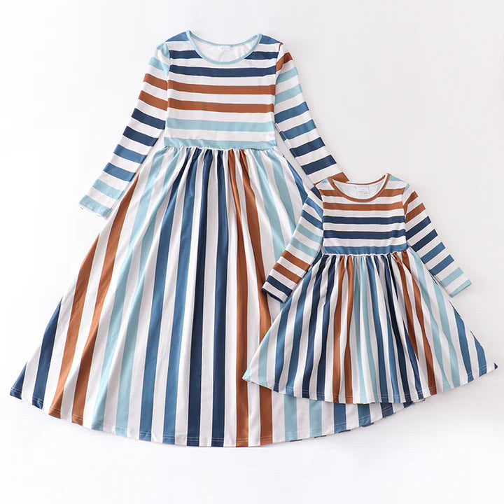 (In Stock E2-4-2 L22-3-1 L31-4-3)Mommy and Me Fall Stripe Dress